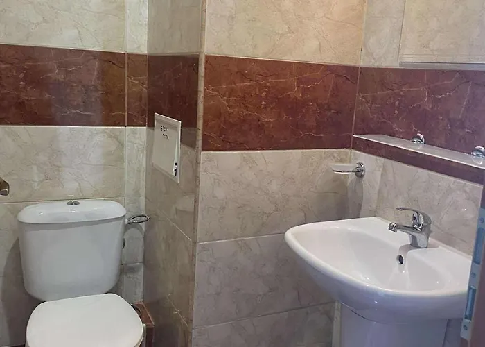 Апартаменты Family, Friendly 2 Bed