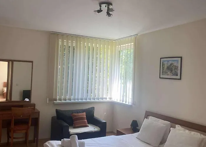 Family, Friendly 2 Bed * 阳光海滩